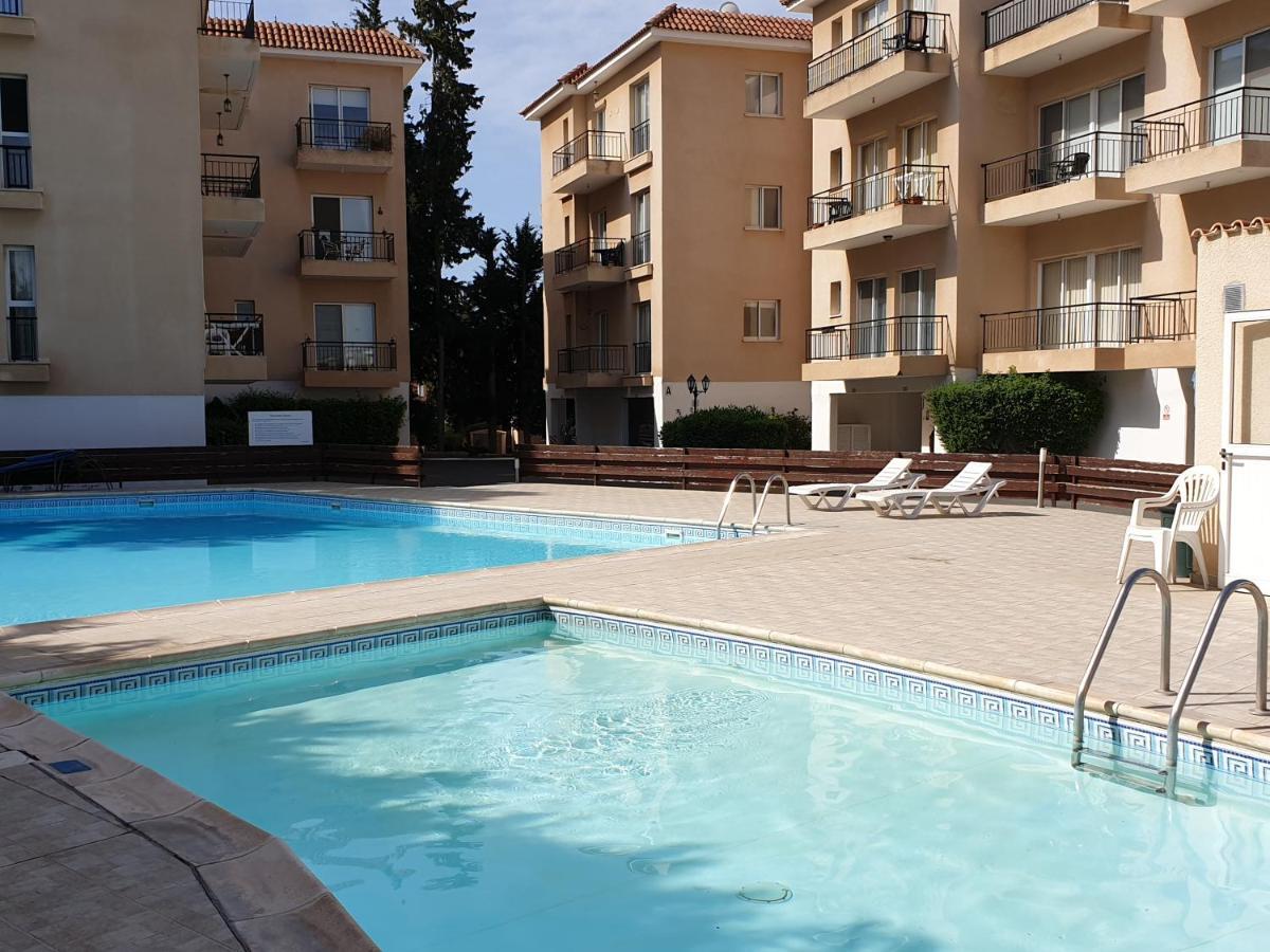 Ferienwohnung Psyche Harbor Paphos Exterior foto