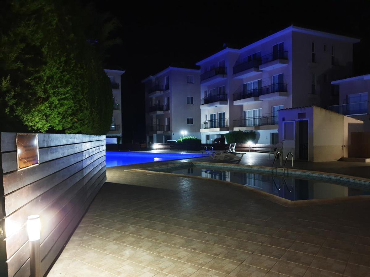 Ferienwohnung Psyche Harbor Paphos Exterior foto